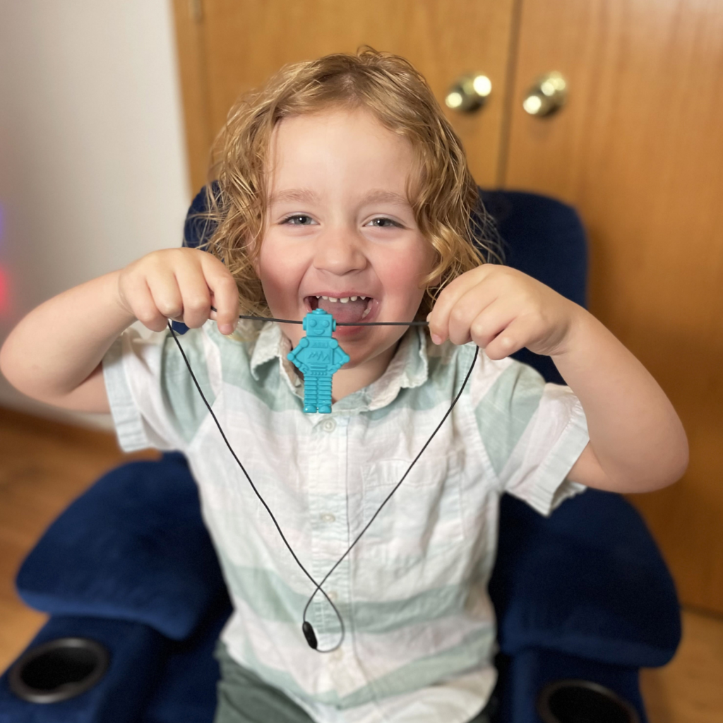 Chewelry Robot Necklace