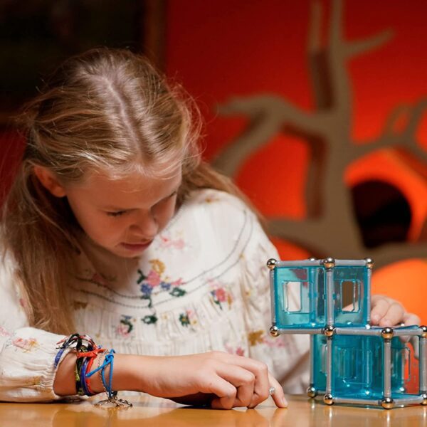 Girl using Geomag Pro-L sensory toys