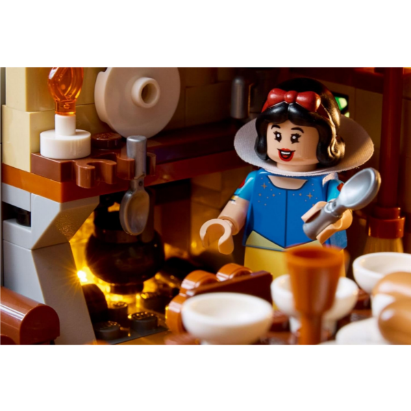 Snow White LEGO 43242