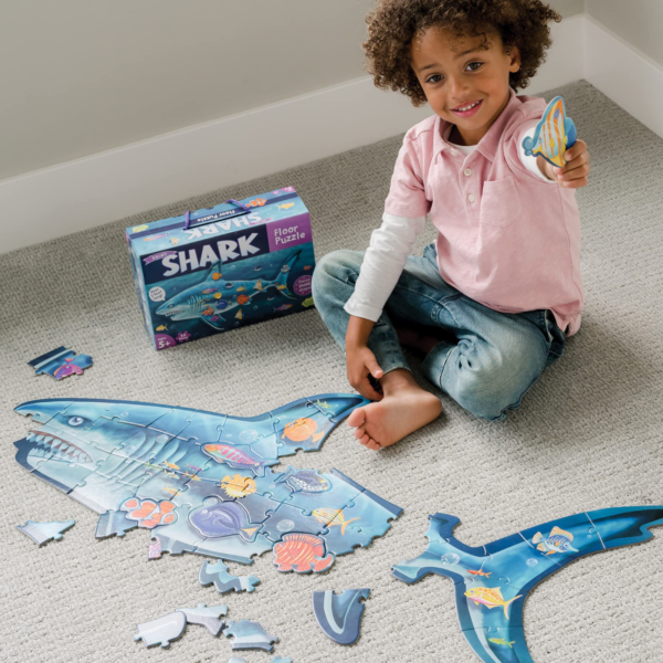 Kid Plays with Peaceable Kingdom's Shiny Shark Floor Puzzle