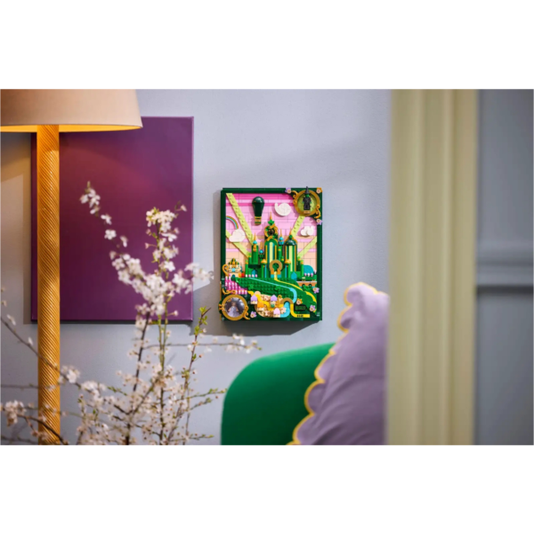 Wicked Emerald City Wall Art LEGO 75685