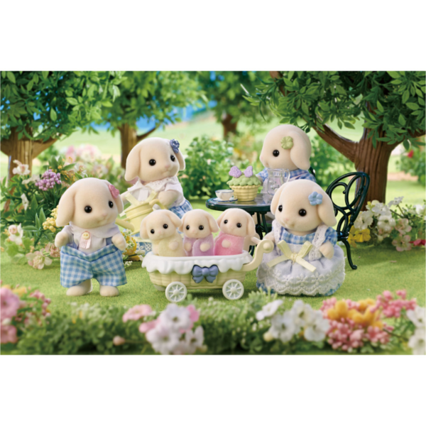 Flora Rabbit Family CC2158 Calico Critters