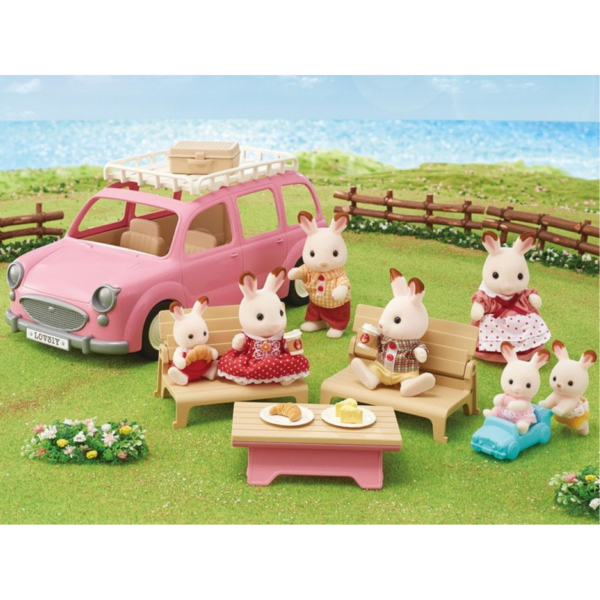 Family Picnic Van Calico Critters CC1910