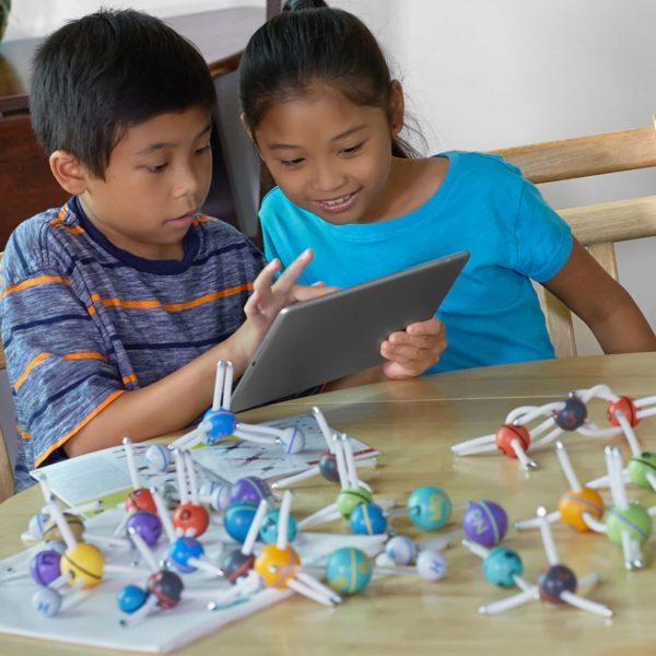 Thames & Kosmos Happy Atoms 585001 STEM Kit