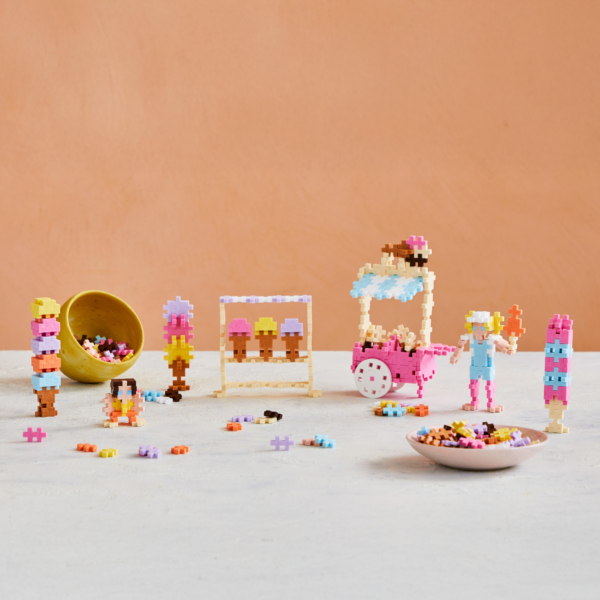 Plus Plus Learn to Build Ice Cream Shop