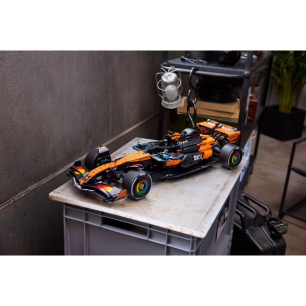 42228 LEGO Technic McLaren F1 Car